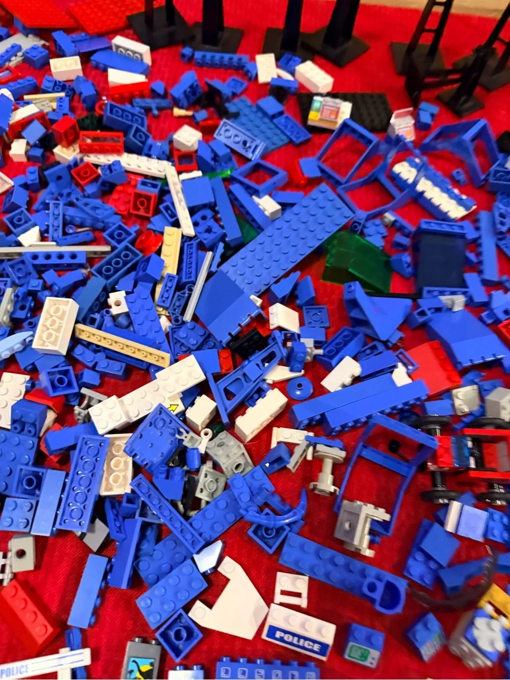 Legos mixed lot 4.9 lbs with Minecraft minifigures